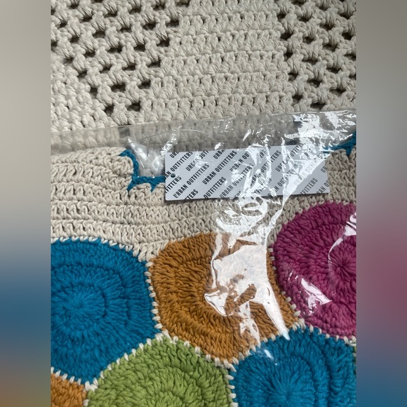 NWT Urban Outfitters Colorblock Crochet Granny Square  Crossbody Bag Large - Picture 7 of 8